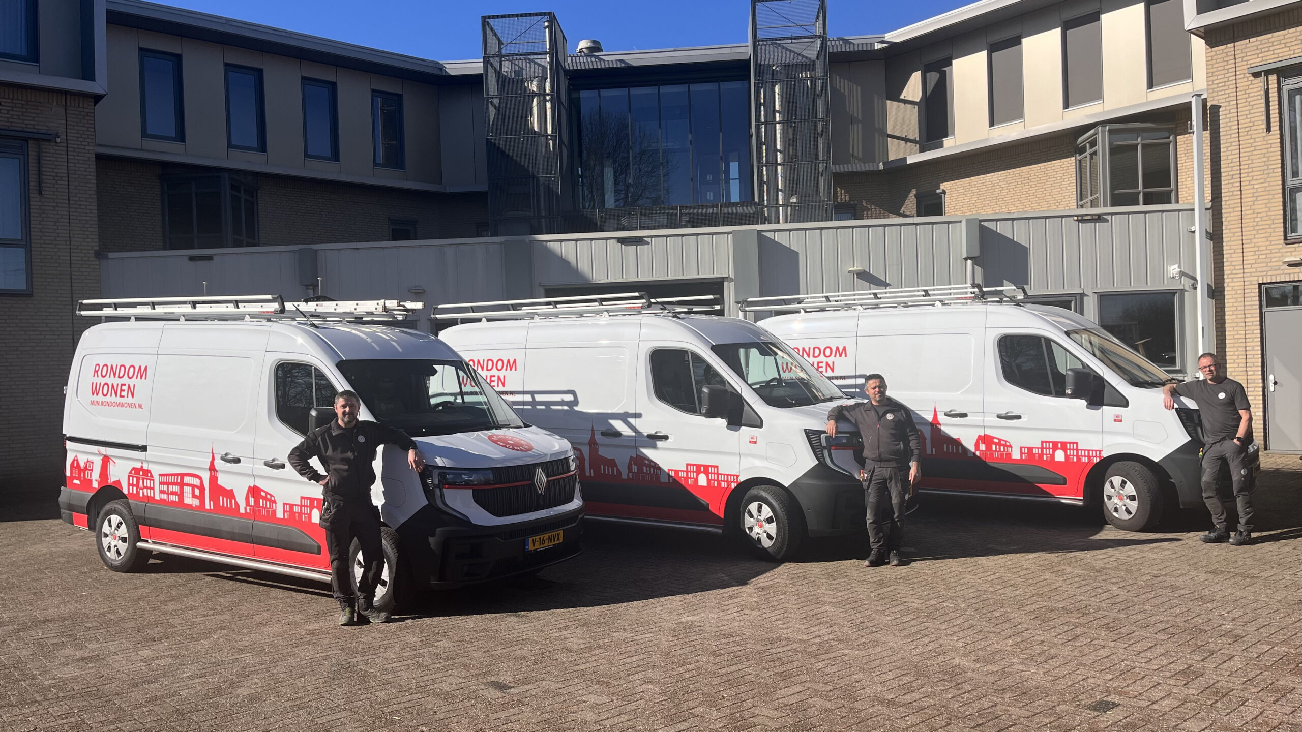 Wagenpark Rondom Wonen 02 Belettering wagenpark Voorwinden